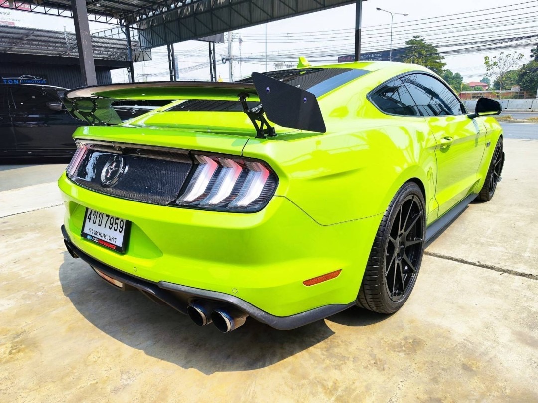 2020 Ford Mustang สีเขียว (รูปที่ 12)