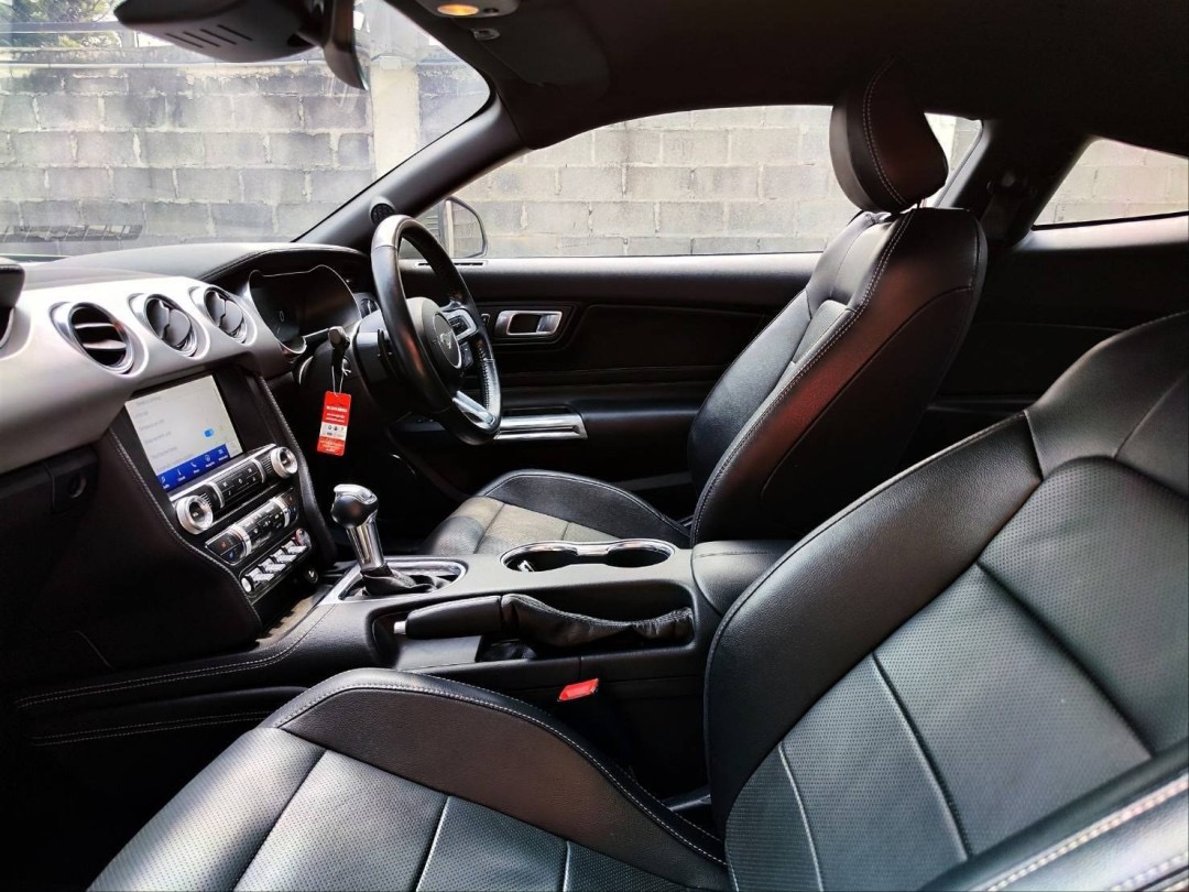 2020 Ford Mustang สีเขียว (รูปที่ 5)