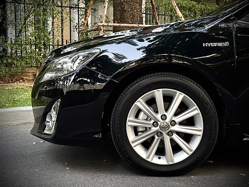 Toyota Camry 2.5 HV Premium Navi TOP ไมล์น้อยสุดในตลาด สวยสุดแน่นอนคะ (รูปที่ 23)