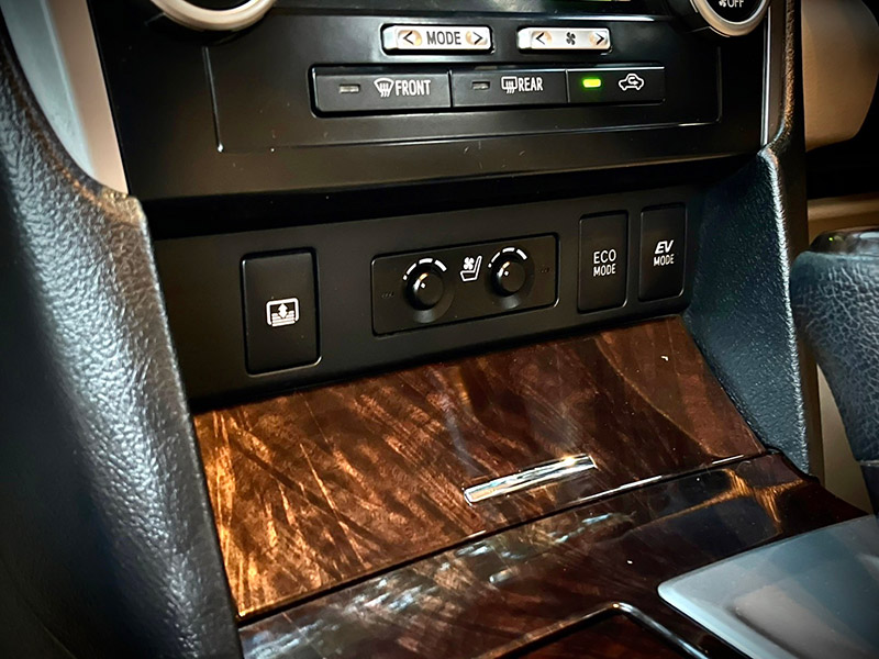 Toyota Camry 2.5 HV Premium Navi TOP ไมล์น้อยสุดในตลาด สวยสุดแน่นอนคะ (รูปที่ 10)
