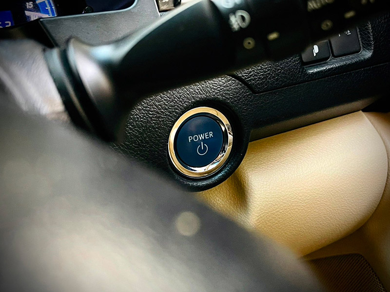 Toyota Camry 2.5 HV Premium Navi TOP ไมล์น้อยสุดในตลาด สวยสุดแน่นอนคะ (รูปที่ 32)