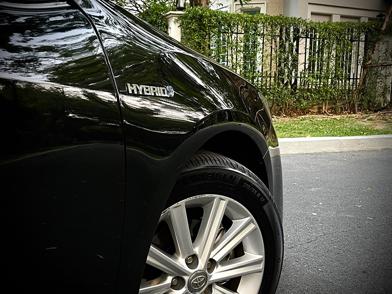 Toyota Camry 2.5 HV Premium Navi TOP ไมล์น้อยสุดในตลาด สวยสุดแน่นอนคะ (รูปที่ 15)