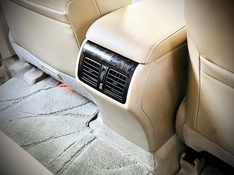 Toyota Camry 2.5 HV Premium Navi TOP ไมล์น้อยสุดในตลาด สวยสุดแน่นอนคะ (รูปที่ 45)