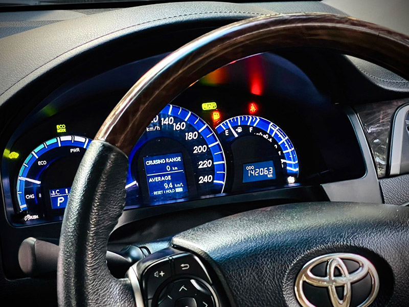 Toyota Camry 2.5 HV Premium Navi TOP ไมล์น้อยสุดในตลาด สวยสุดแน่นอนคะ