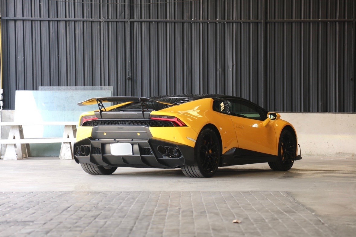 2015 Lamborghini Huracan EVO สีเหลือง (รูปที่ 3)