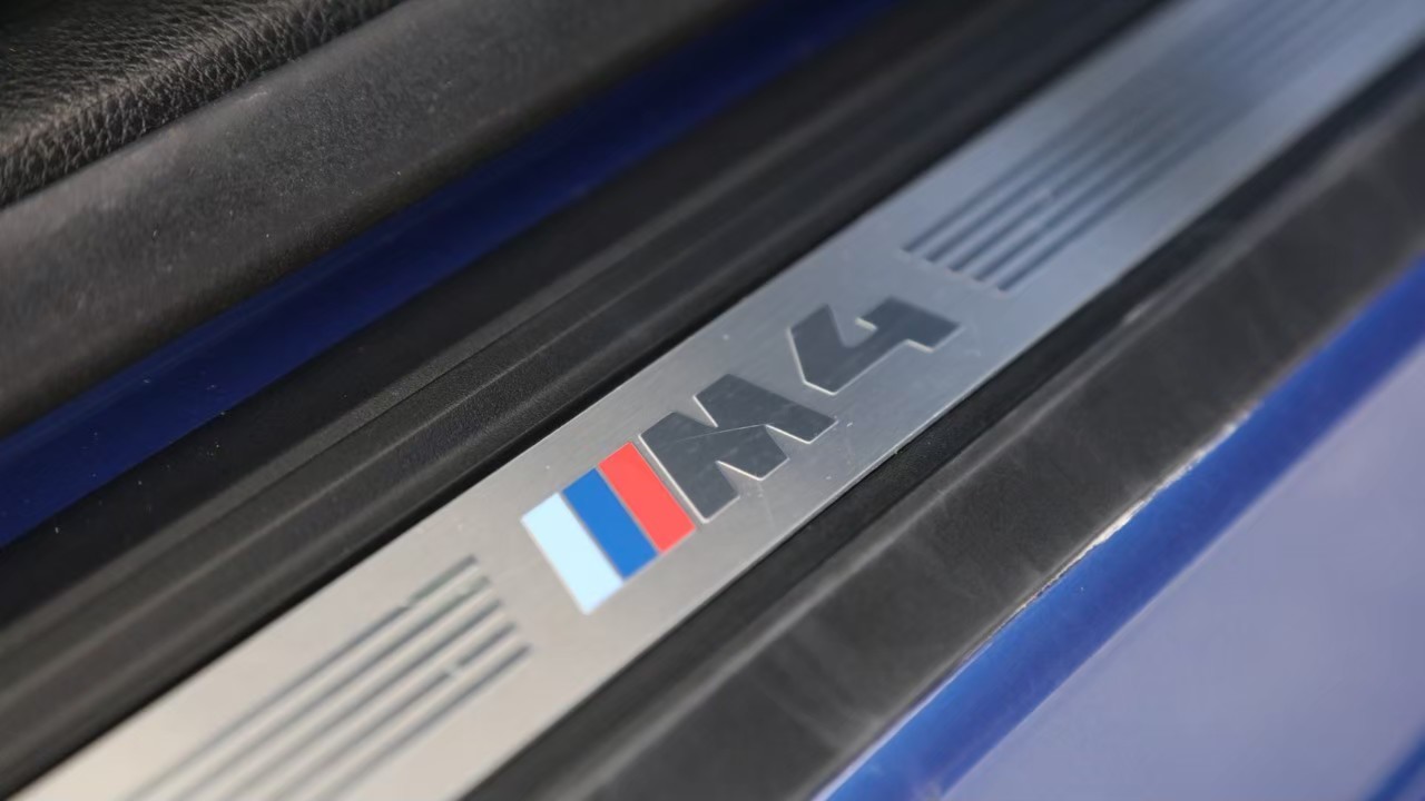 2013 BMW M4 (รูปที่ 10)