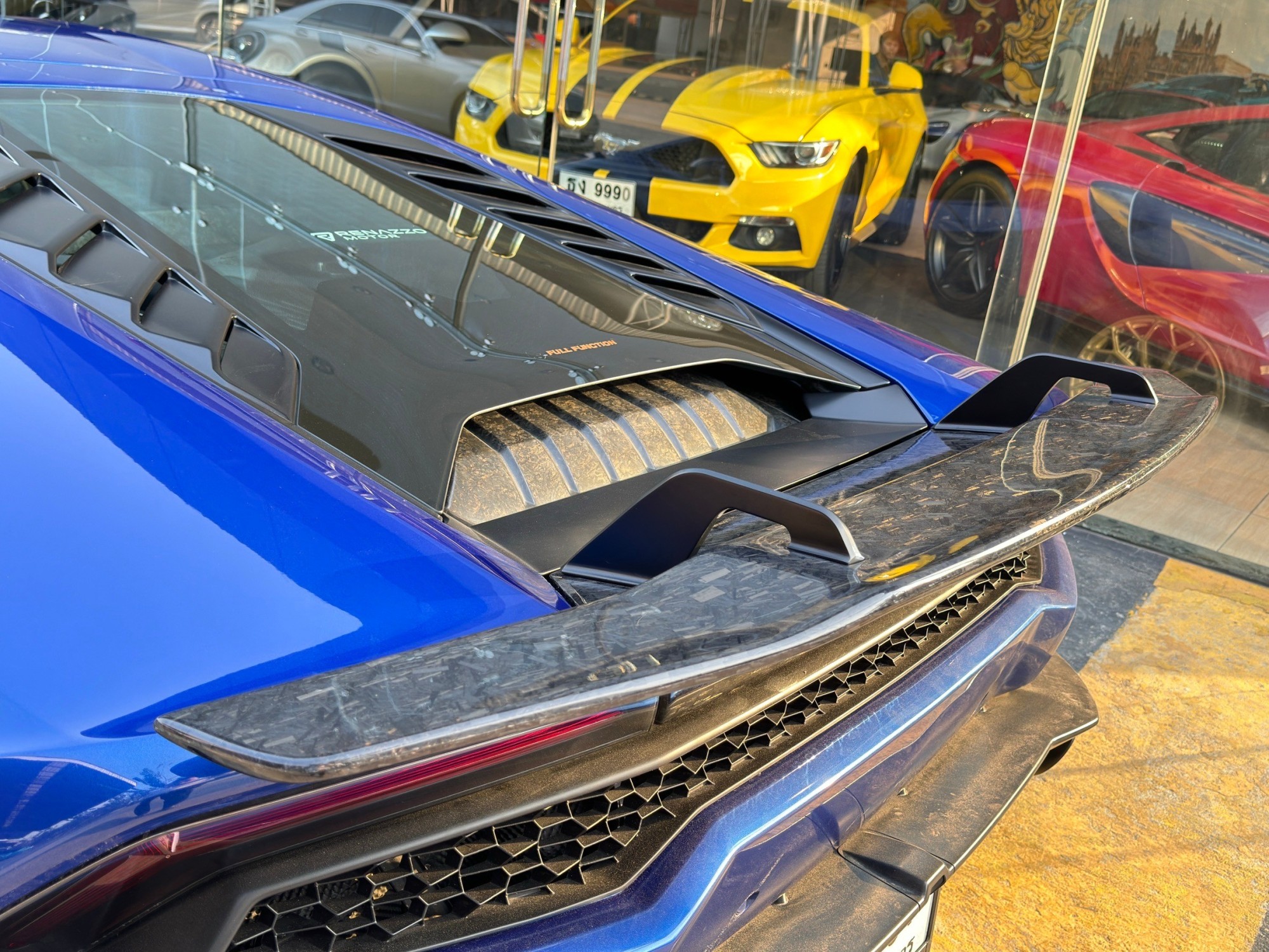 2017 Lamborghini Huracan Performante สีน้ำเงิน (รูปที่ 10)