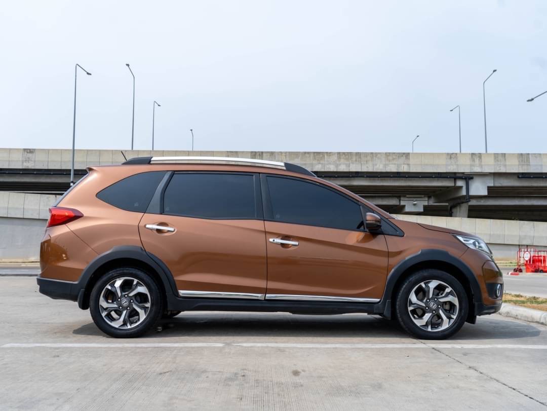 2016 Honda BR-V สีส้ม (รูปที่ 9)