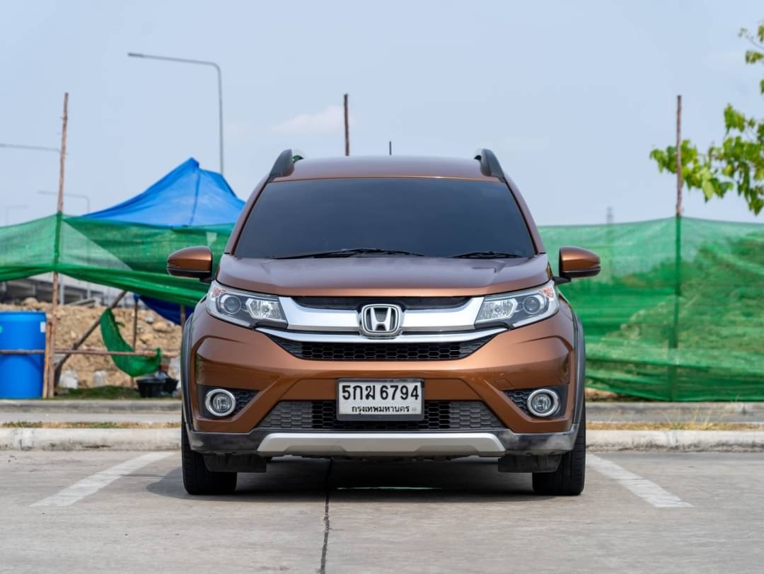 2016 Honda BR-V สีส้ม (รูปที่ 2)