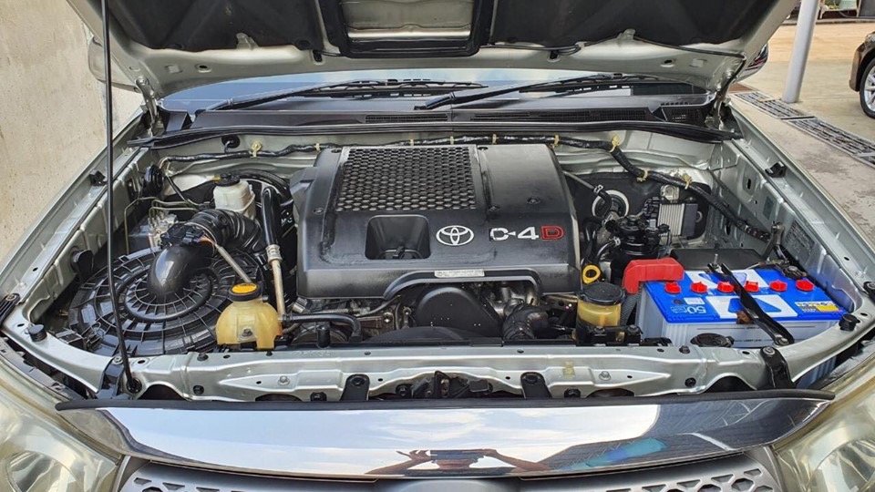 Toyota Fortuner GEN 1 ไมเนอร์เชนจ์ 1 ปี 2009 สีดำ (รูปที่ 11)