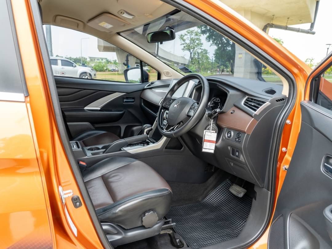 2020 Mitsubishi Xpander สีน้ำตาล (รูปที่ 13)