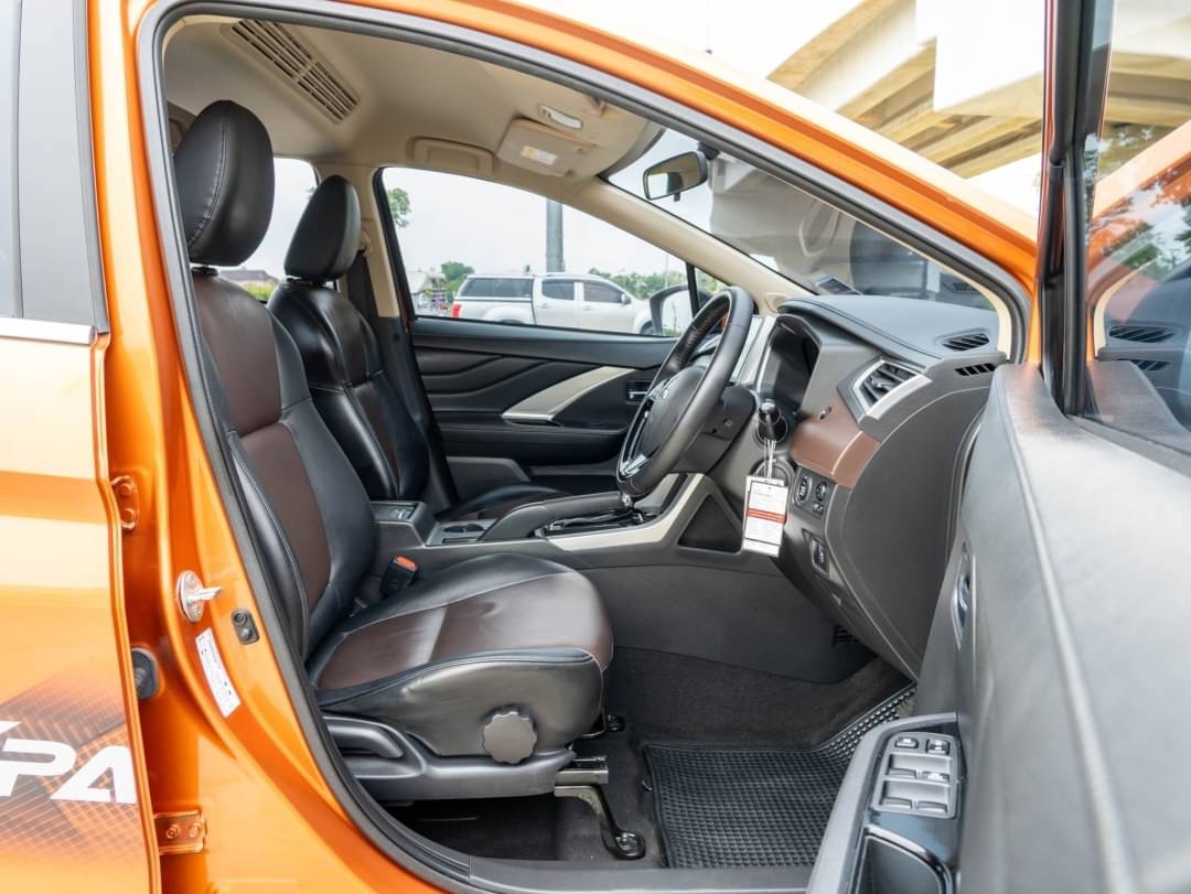 2020 Mitsubishi Xpander สีน้ำตาล (รูปที่ 14)