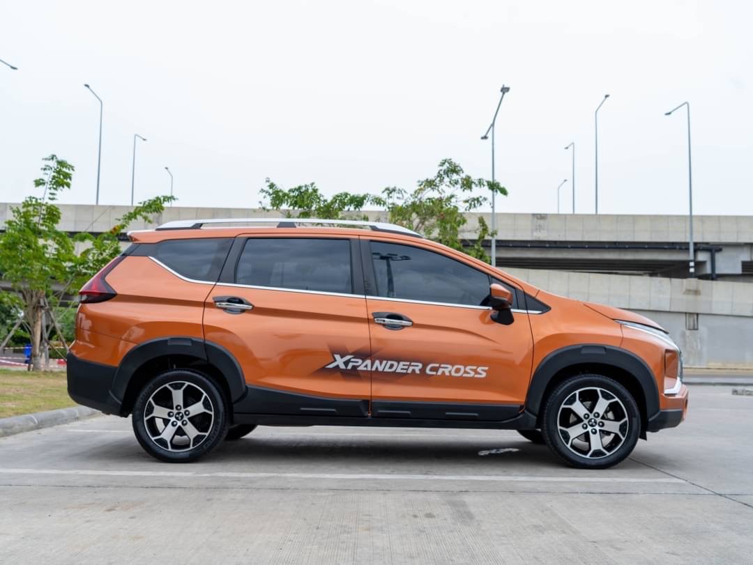 2020 Mitsubishi Xpander สีน้ำตาล (รูปที่ 7)