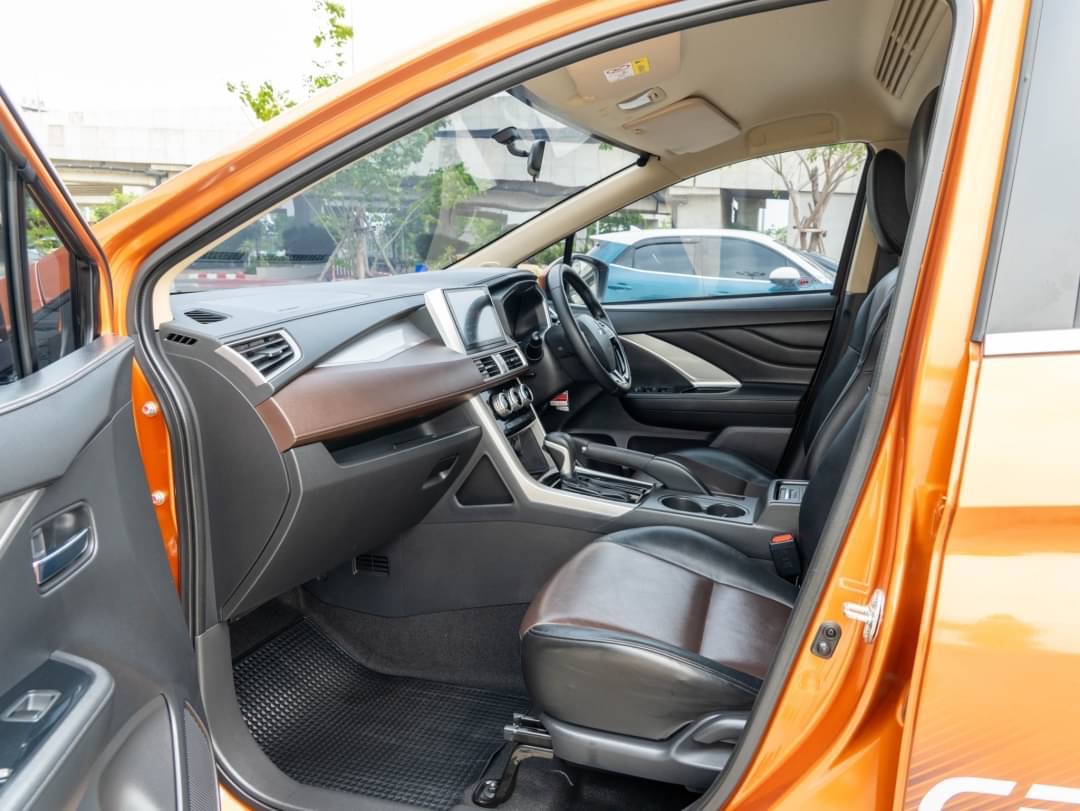 2020 Mitsubishi Xpander สีน้ำตาล (รูปที่ 10)