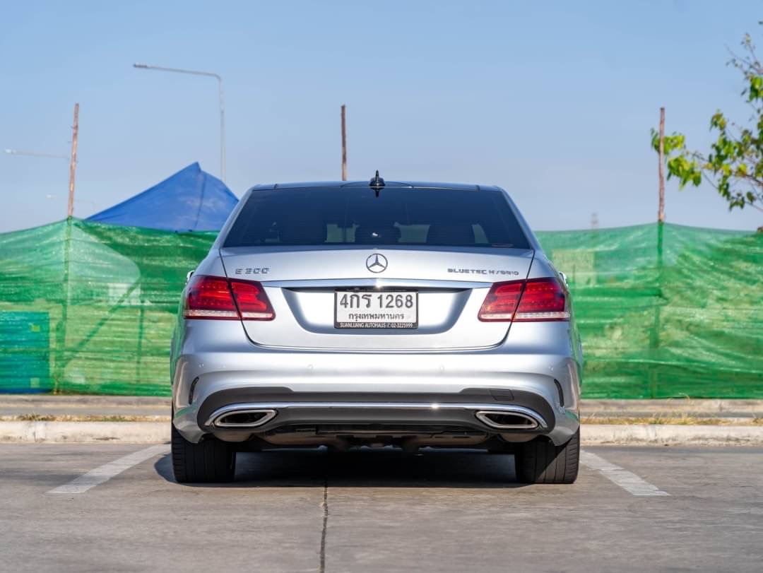 2015 Mercedes-Benz E-Class W213 E300e สีฟ้า (รูปที่ 5)