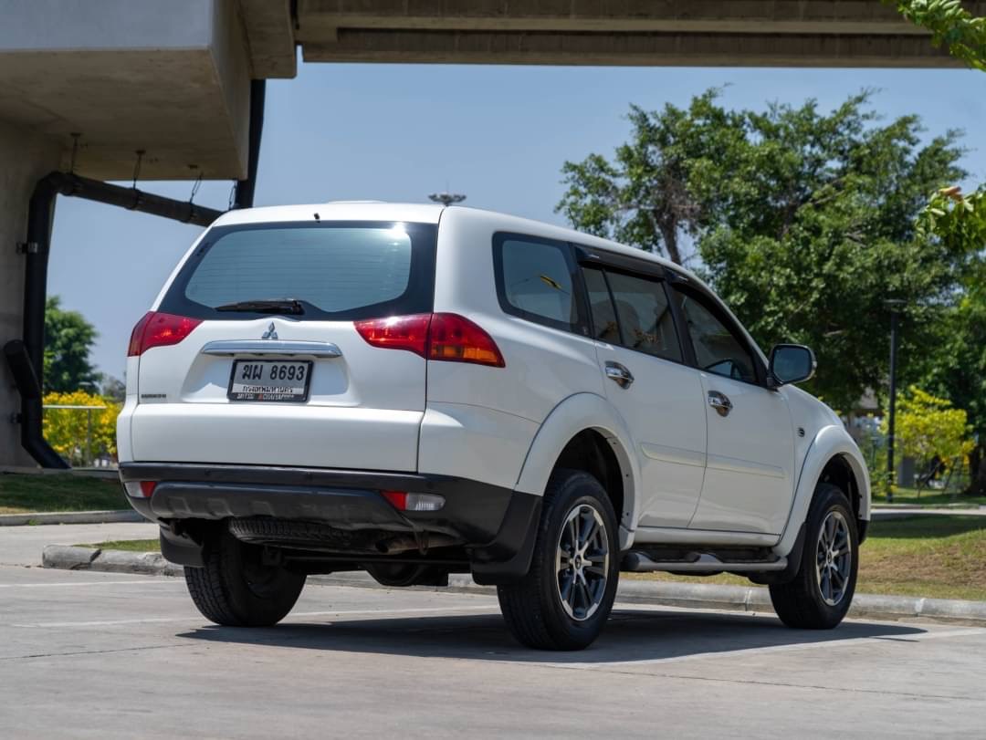 2012 Mitsubishi Pajero Sport สีขาว (รูปที่ 7)