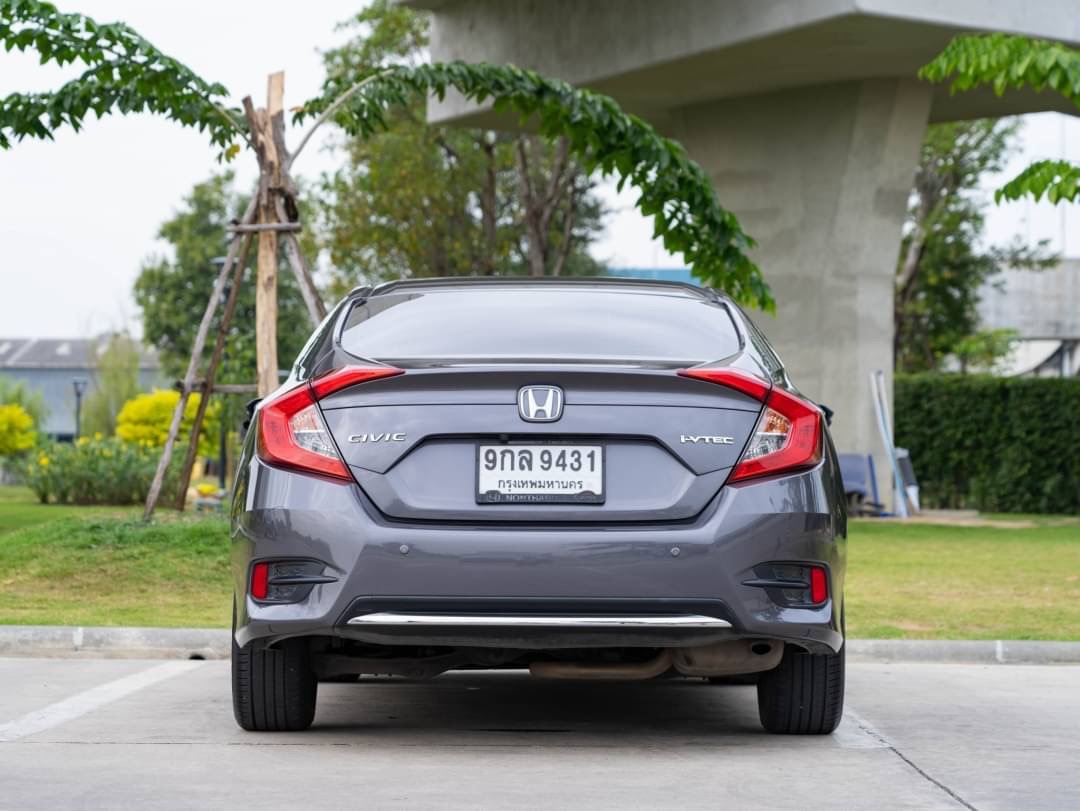 2020 Honda Civic Sedan สีเทา (รูปที่ 6)