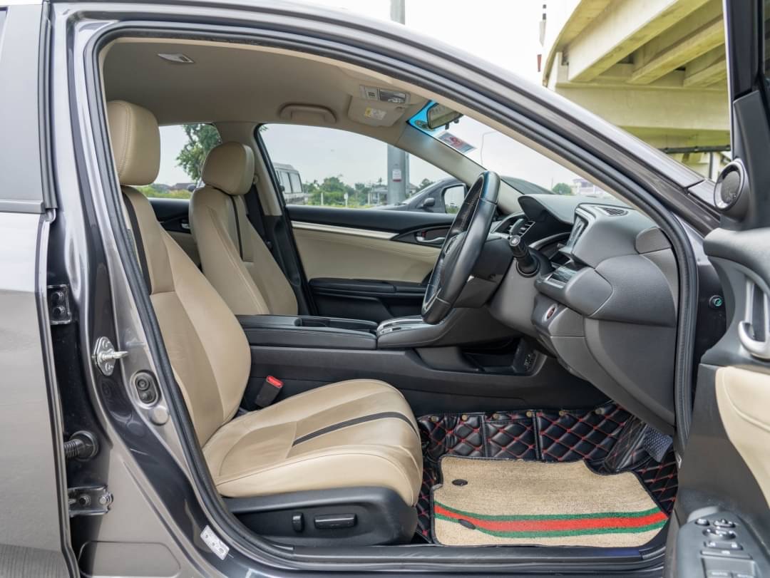 2020 Honda Civic Sedan สีเทา (รูปที่ 4)