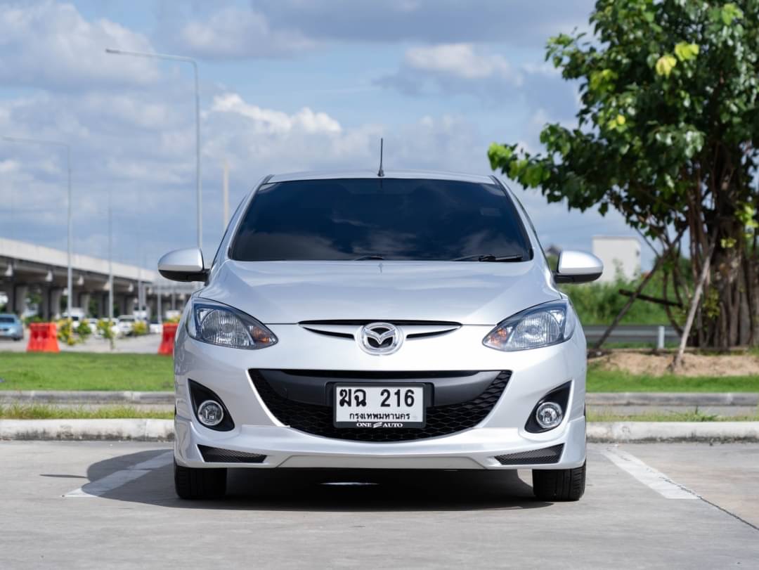 2012 Mazda 2 Elegance (4 ประตู) สีเงิน (รูปที่ 16)