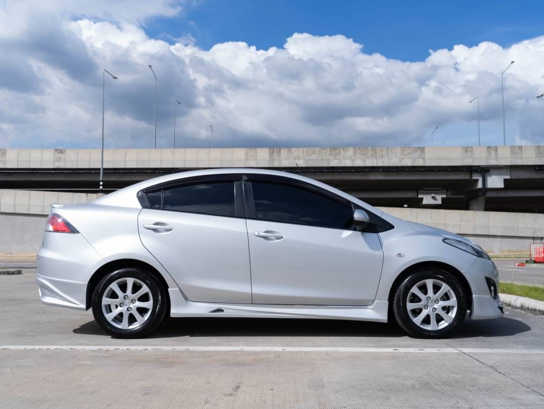 2012 Mazda 2 Elegance (4 ประตู) สีเงิน (รูปที่ 7)