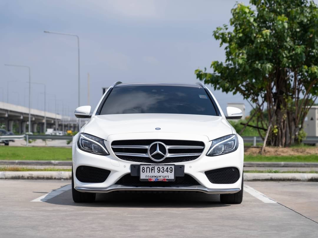 2015 Mercedes-Benz C-Class W205 C300 สีขาว