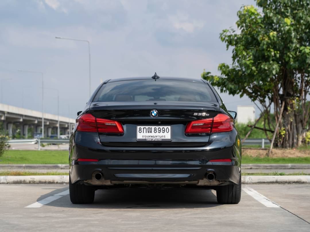 2019 BMW 530e Highline G30 สีดำ (รูปที่ 8)