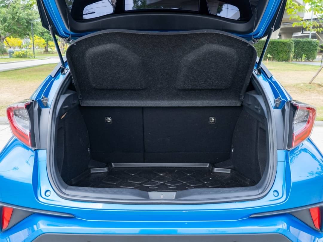 2019 Toyota C-HR สีน้ำเงิน (รูปที่ 14)