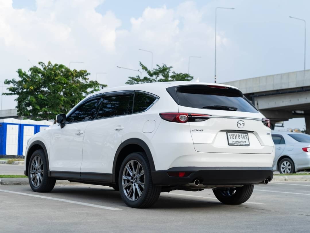 2019 Mazda CX-8 สีขาว (รูปที่ 4)