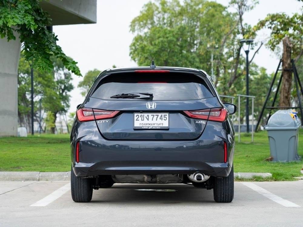 2021 Honda City Hatchback สีดำ (รูปที่ 8)