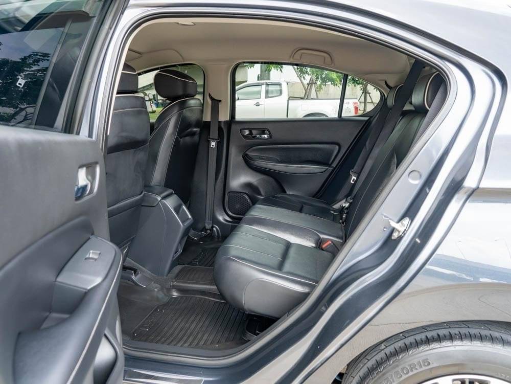 2021 Honda City Hatchback สีดำ (รูปที่ 11)