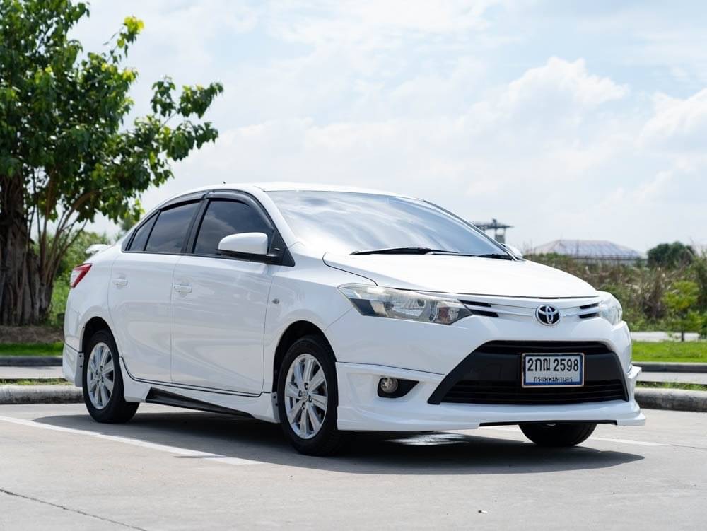 2013 Toyota Vios สีขาว