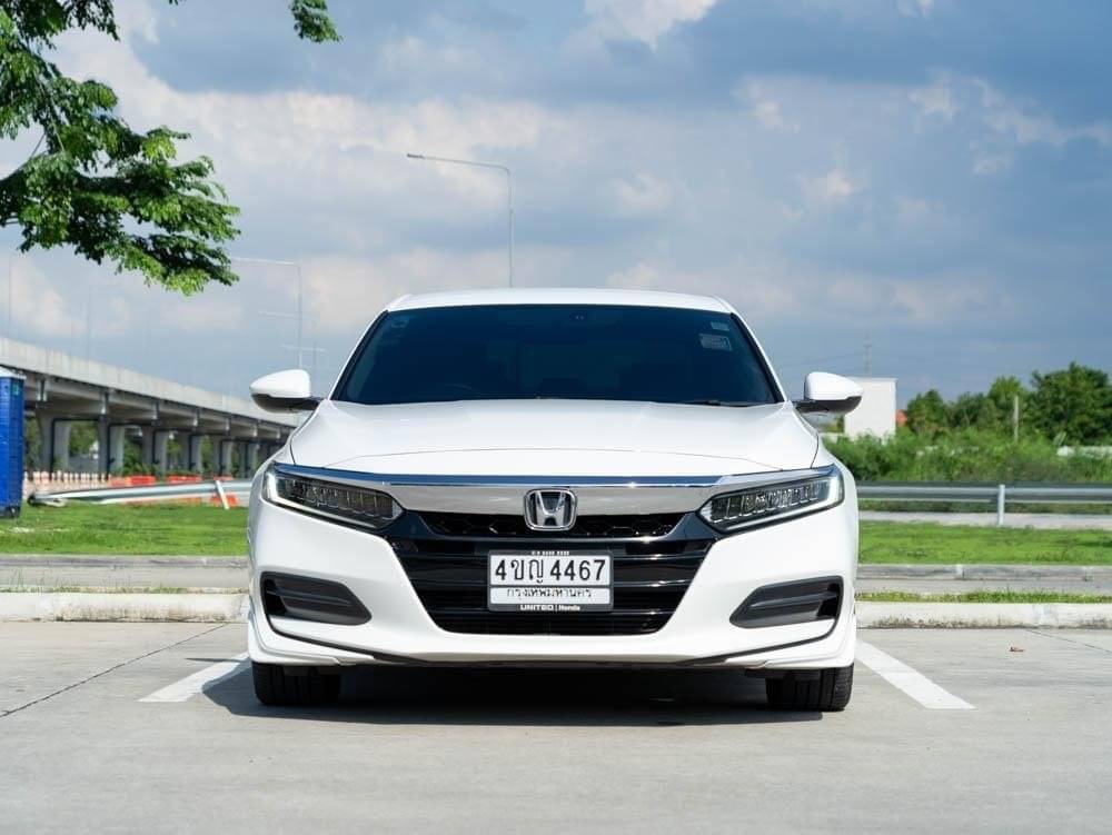 2019 Honda Accord สีขาว