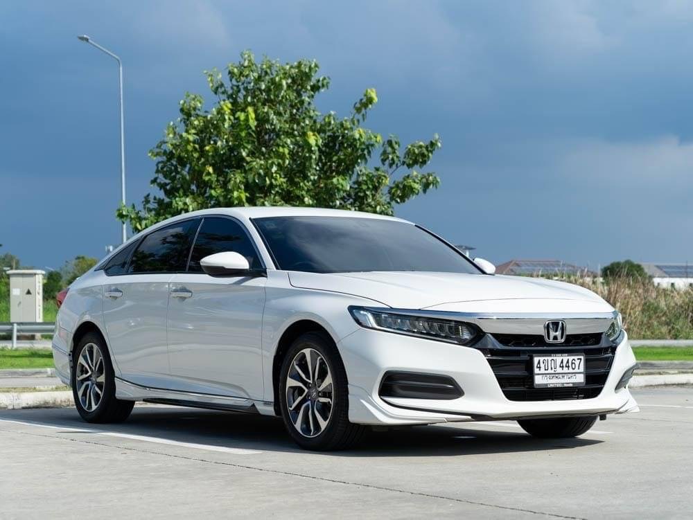 2019 Honda Accord สีขาว