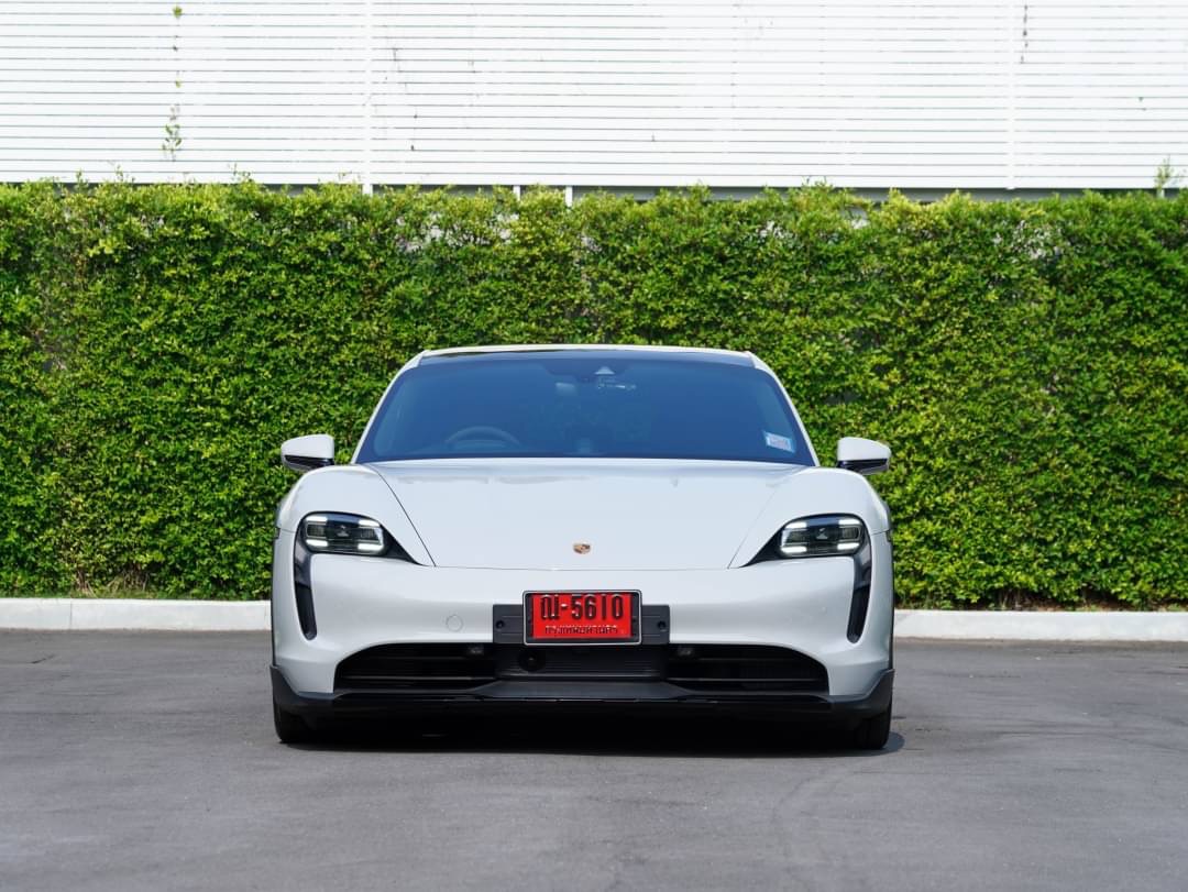 2022 Porsche Taycan 4S สีเทา (รูปที่ 9)