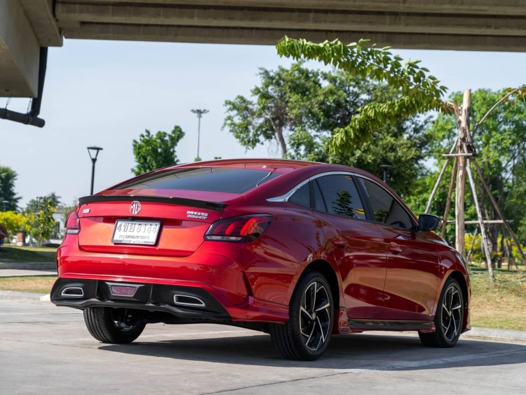 2023 MG MG5 สีแดง (รูปที่ 4)