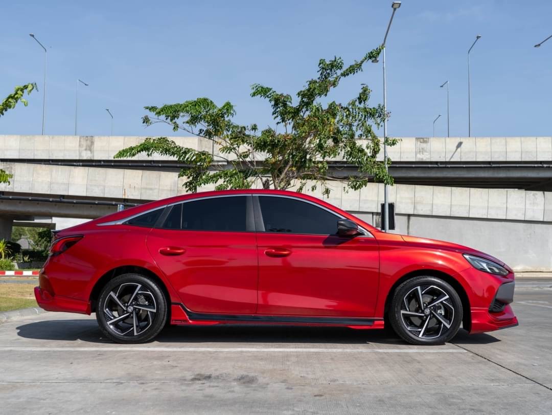 2023 MG MG5 สีแดง (รูปที่ 5)