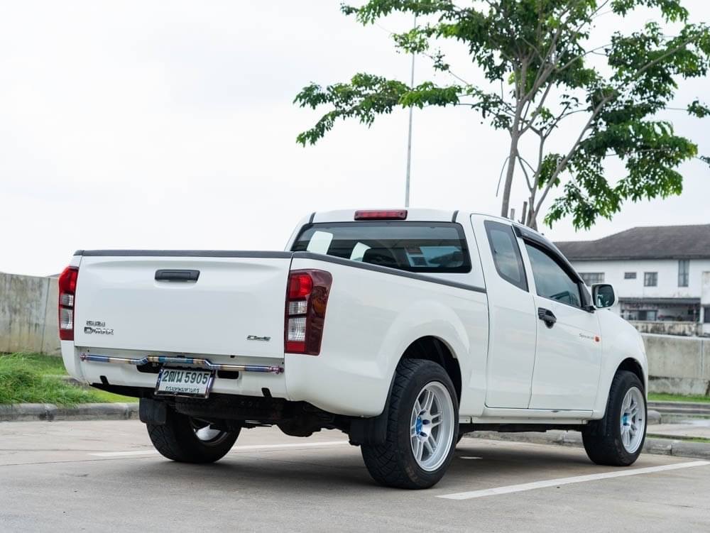 2018 Isuzu D-Max Space Cab สีขาว (รูปที่ 4)