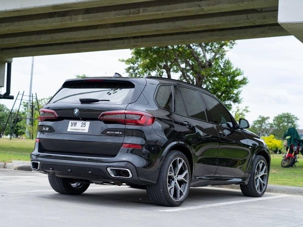 2022 BMW X5 G05 สีดำ (รูปที่ 4)