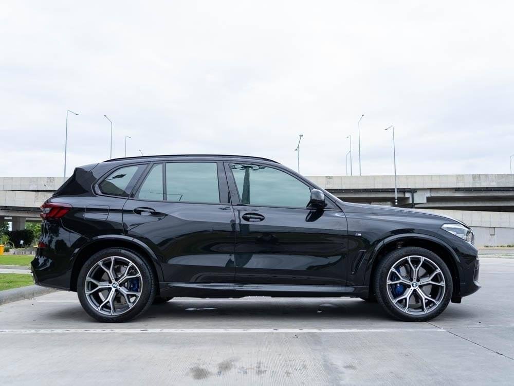 2022 BMW X5 G05 สีดำ (รูปที่ 5)