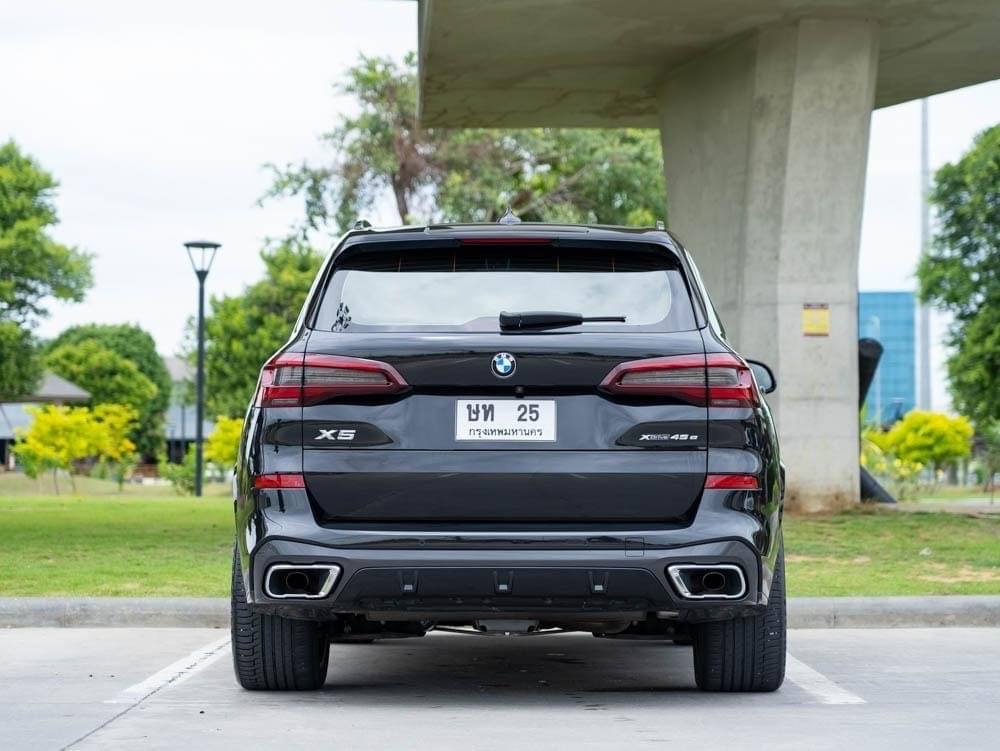 2022 BMW X5 G05 สีดำ (รูปที่ 2)