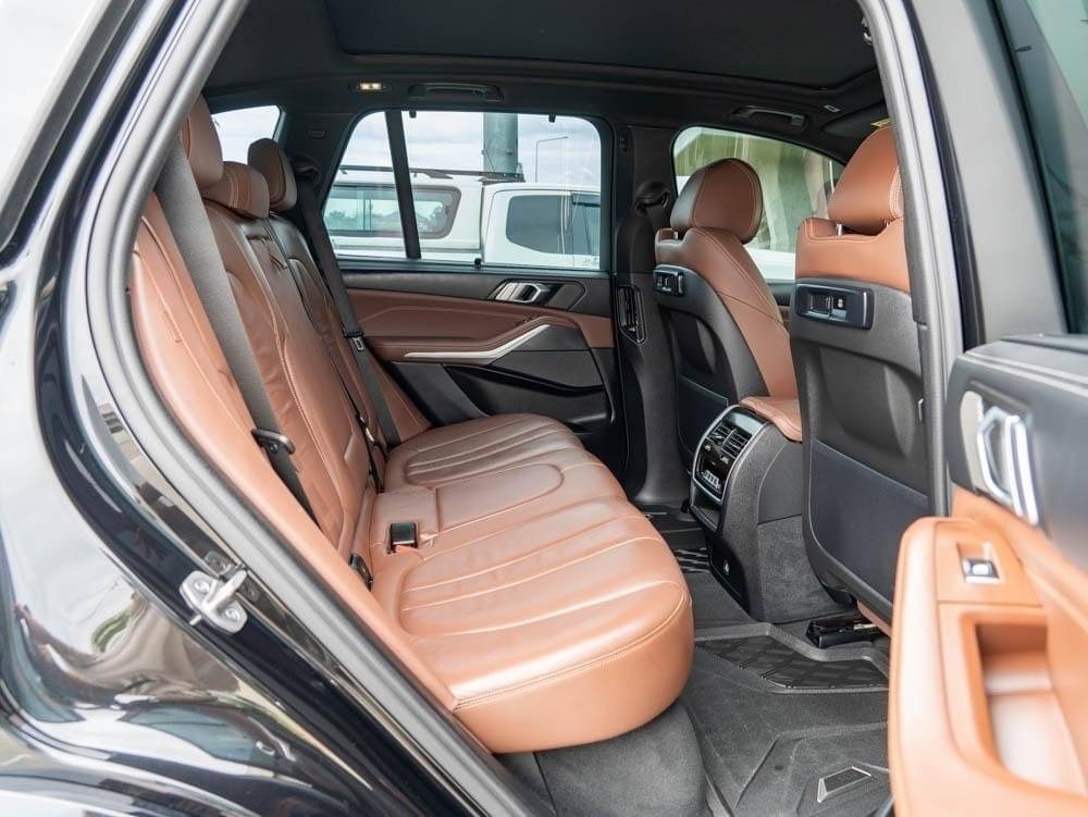 2022 BMW X5 G05 สีดำ (รูปที่ 8)