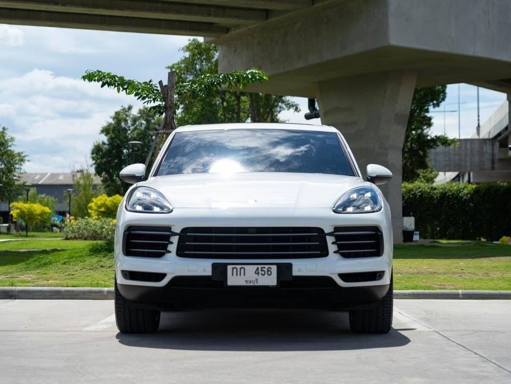 2021 Porsche Cayenne E-Hybrid สีขาว (รูปที่ 3)