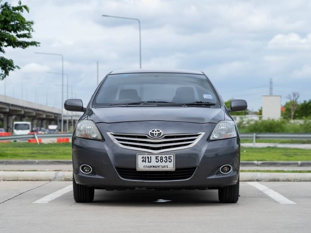 2013 Toyota Vios สีเทา