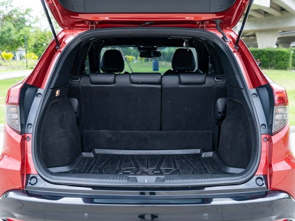 2018 Honda HR-V สีแดง (รูปที่ 13)