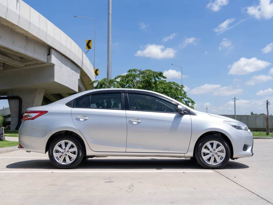 2013 Toyota Vios สีเงิน