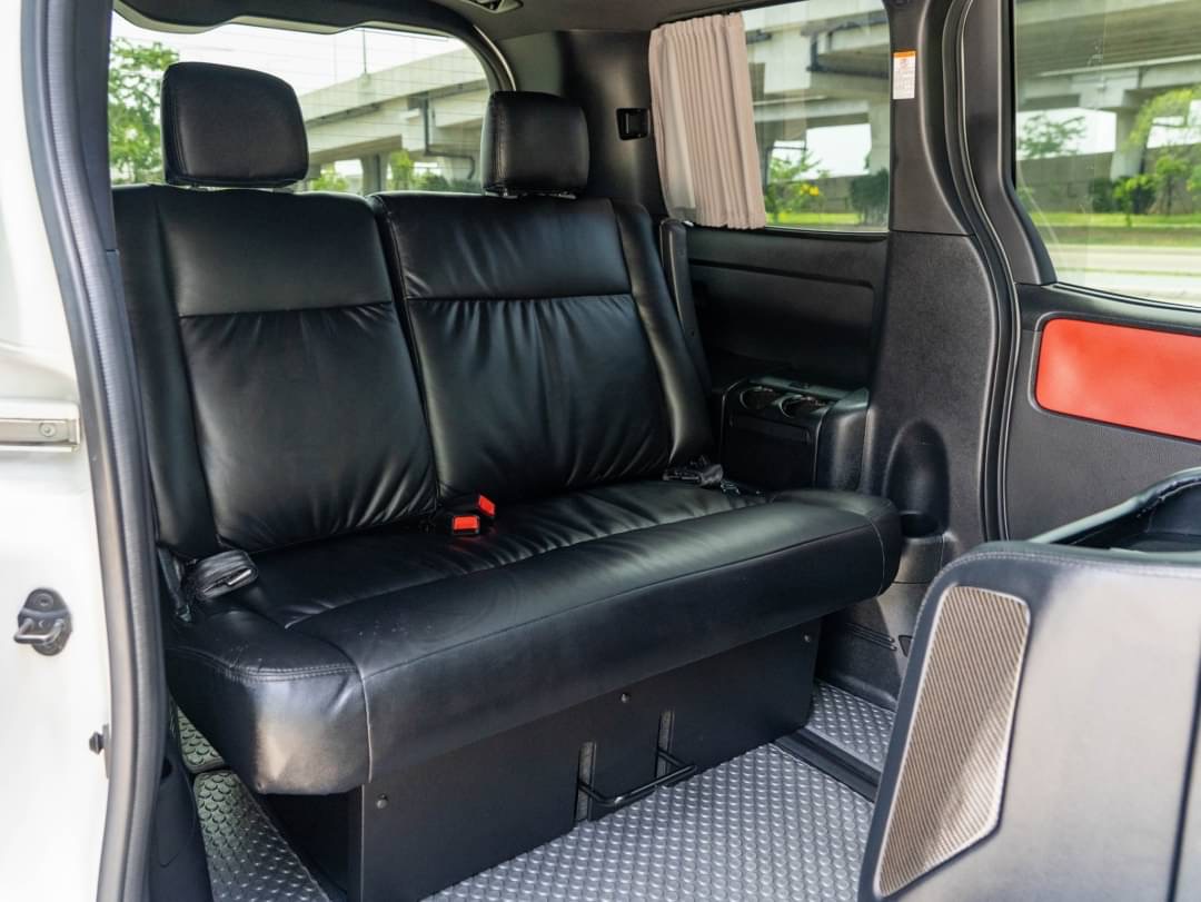 2021 Toyota Voxy สีขาว (รูปที่ 14)