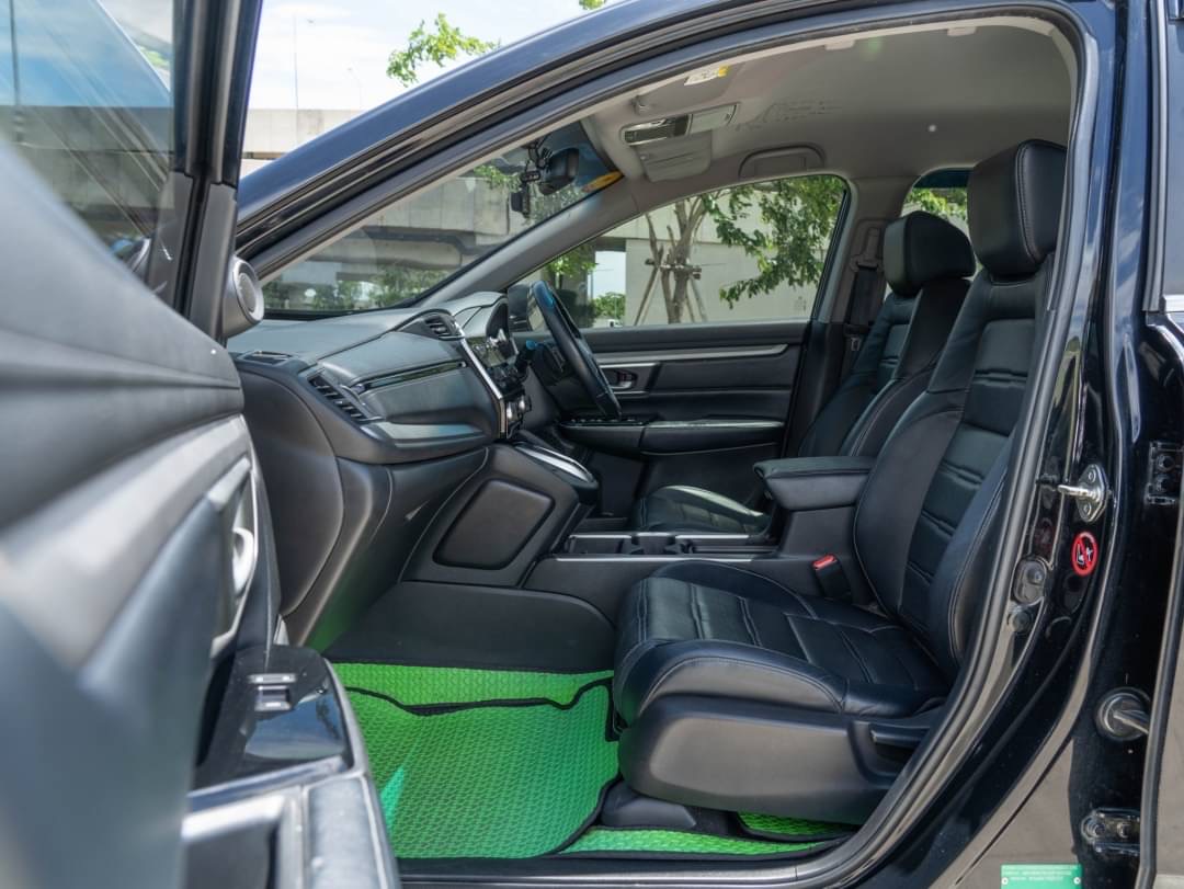 2018 Honda CR-V สีดำ (รูปที่ 11)