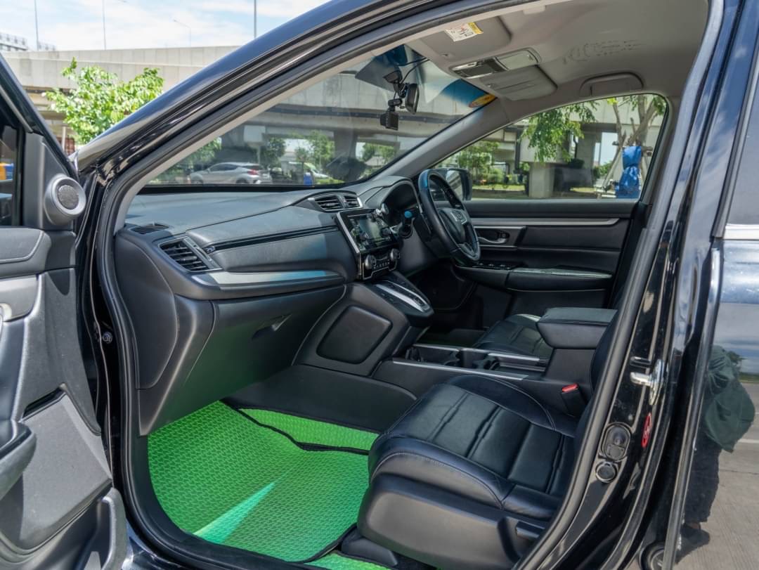 2018 Honda CR-V สีดำ (รูปที่ 10)