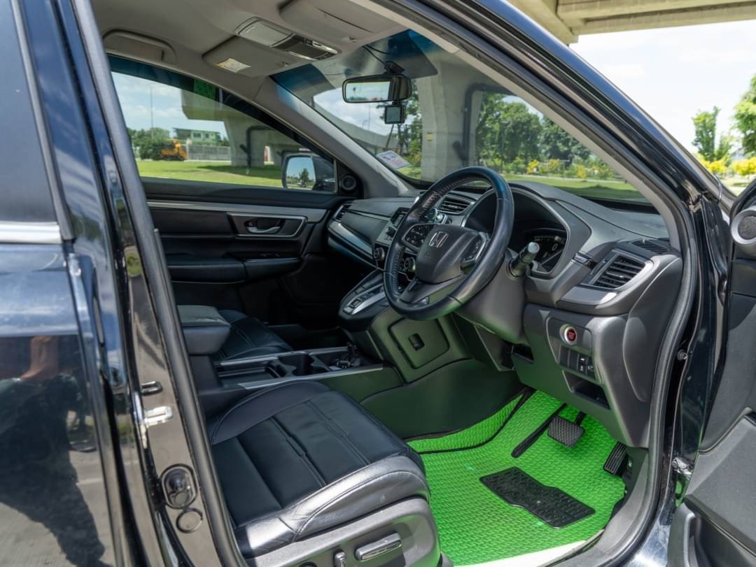 2018 Honda CR-V สีดำ (รูปที่ 14)