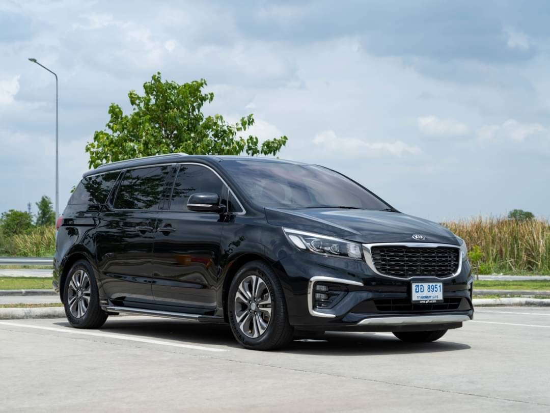 2019 Kia Grand Carnival สีดำ (รูปที่ 5)
